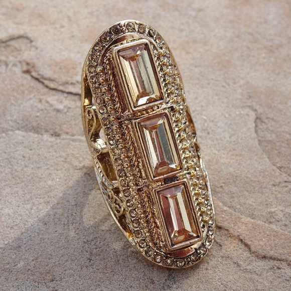Jewelry - Big Gold Geometric Half Finger Ring Size 7